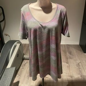 Multi colored tshirt